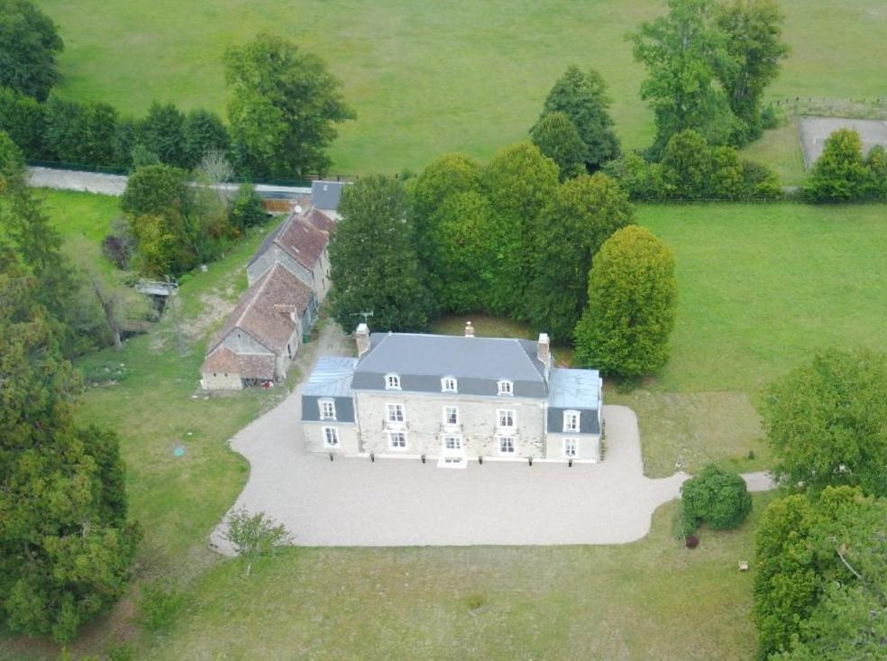 Le Manoir Du Ribardon Bed & Breakfast Neuvy-au-Houlme Екстериор снимка