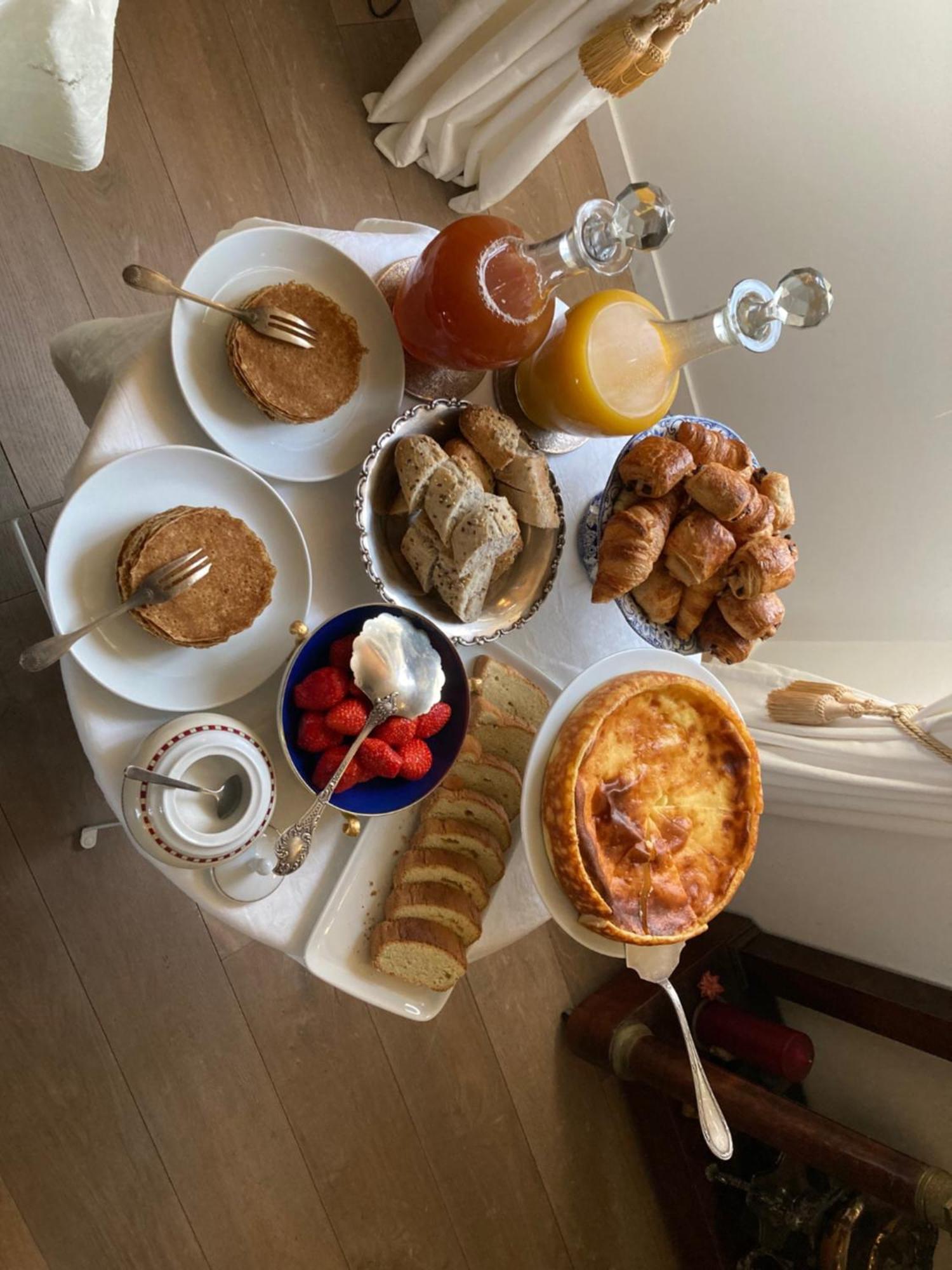 Le Manoir Du Ribardon Bed & Breakfast Neuvy-au-Houlme Екстериор снимка
